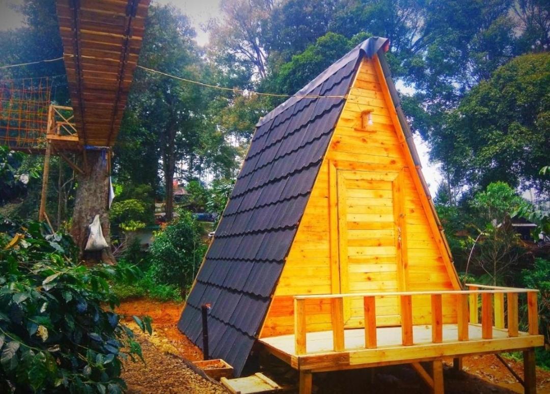 Lodge Segitiga 2 Bandung