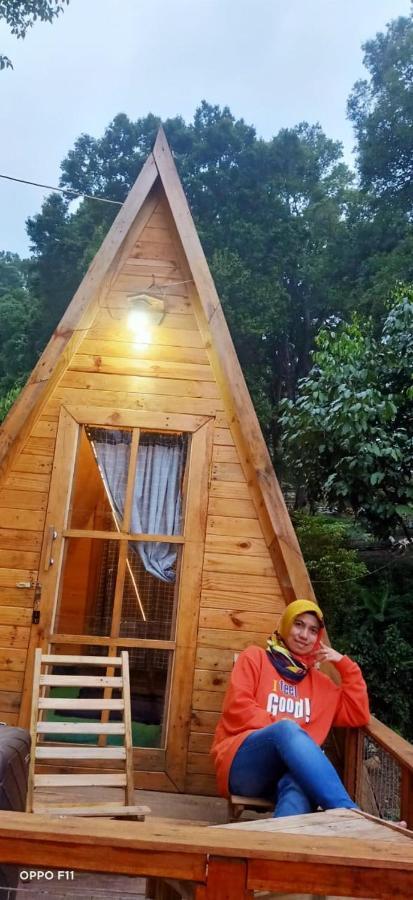 Segitiga 2 Lodge *